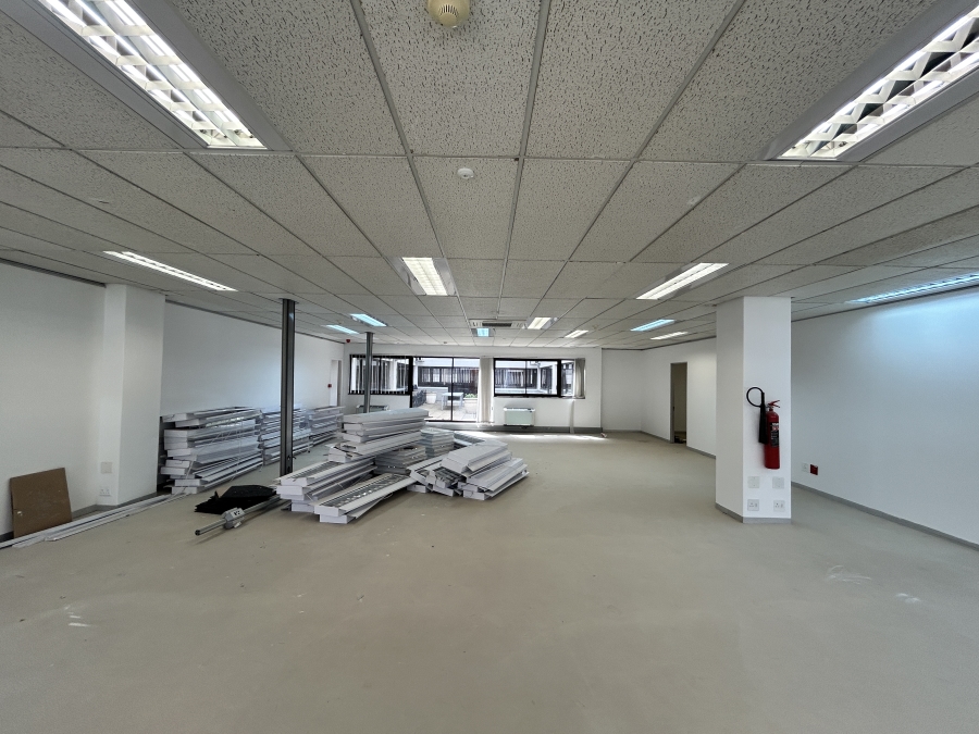 To Let commercial Property for Rent in Mowbray Western Cape